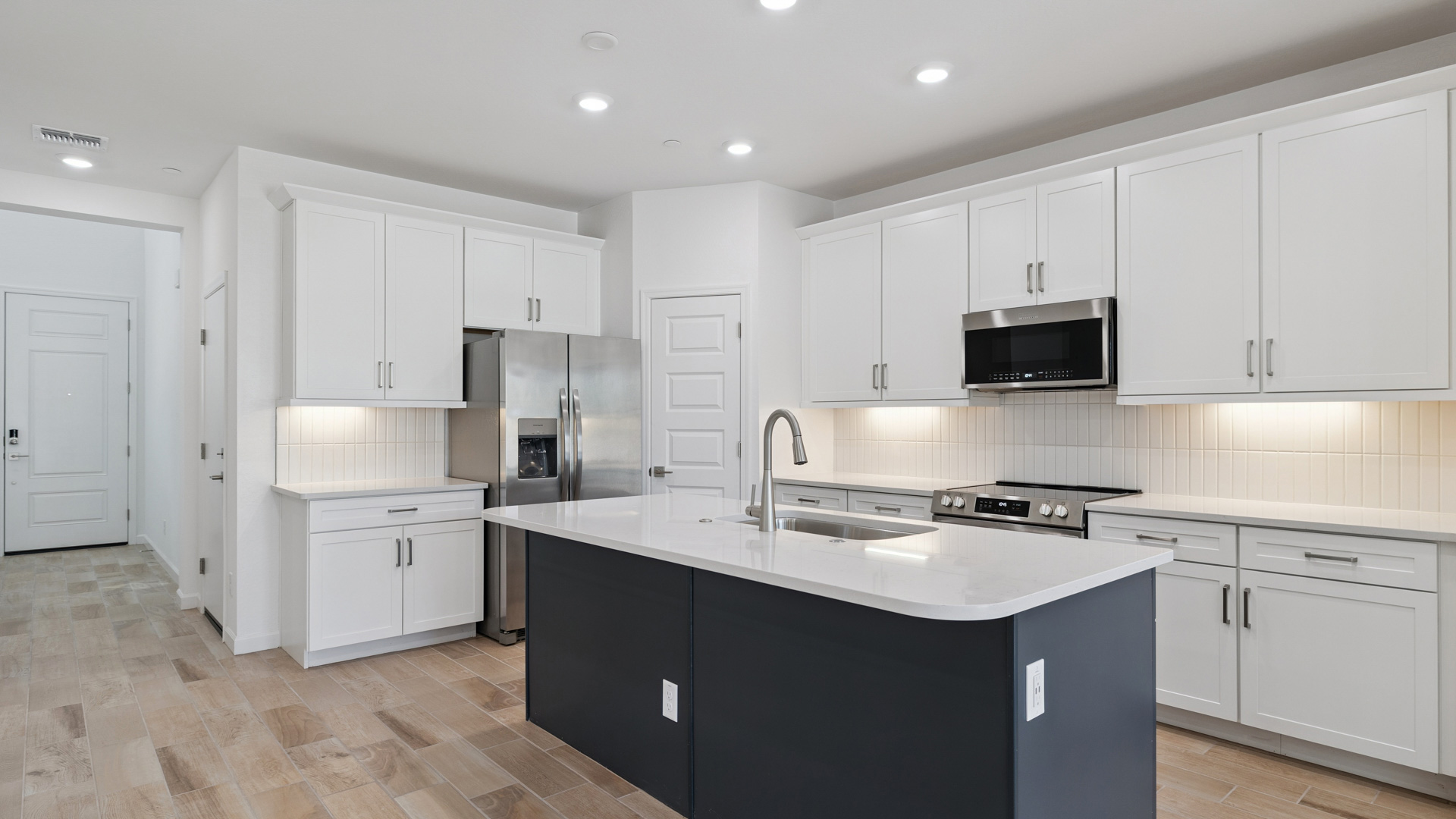 Kitchen with an island.