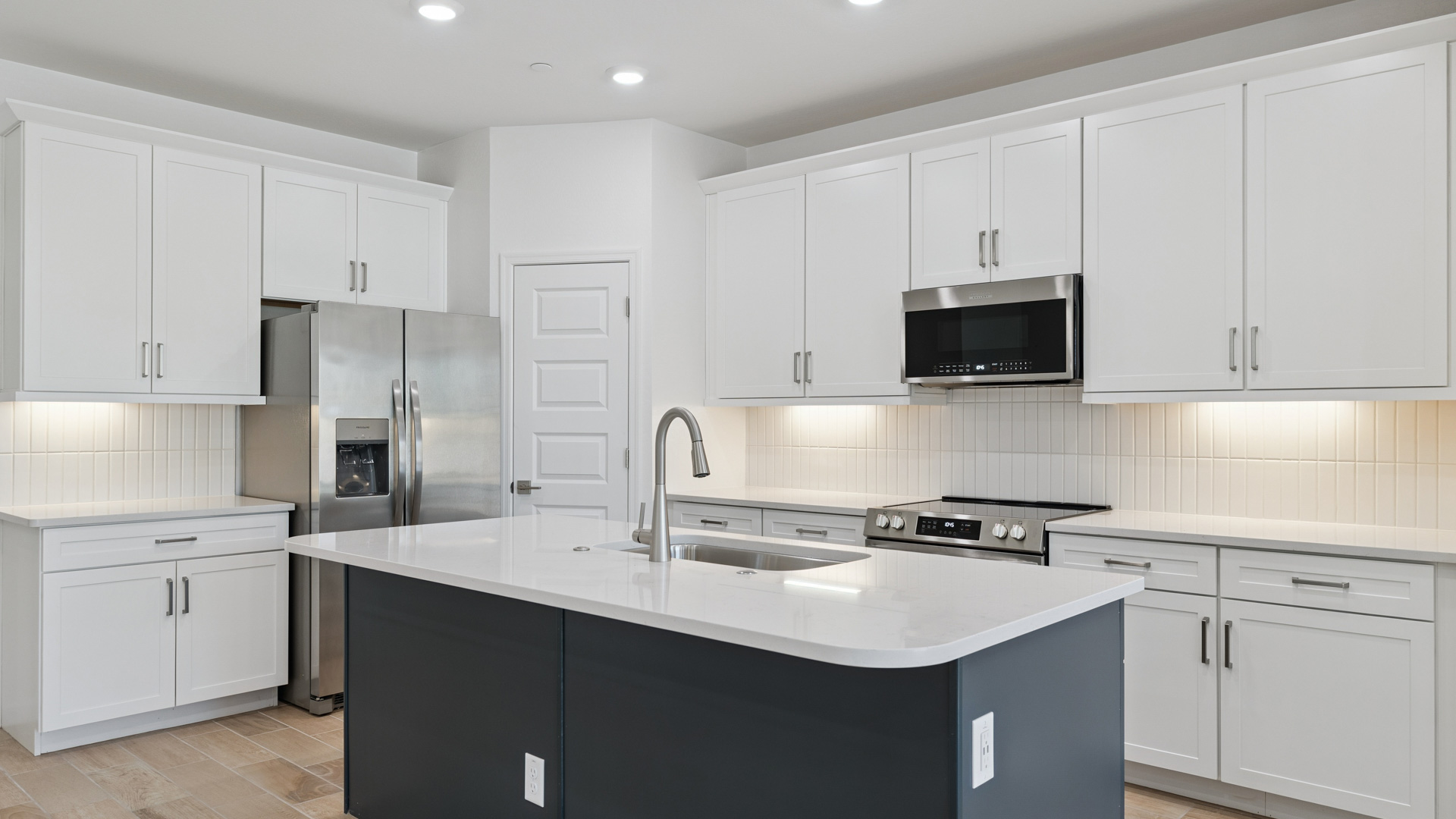Kitchen with an island.