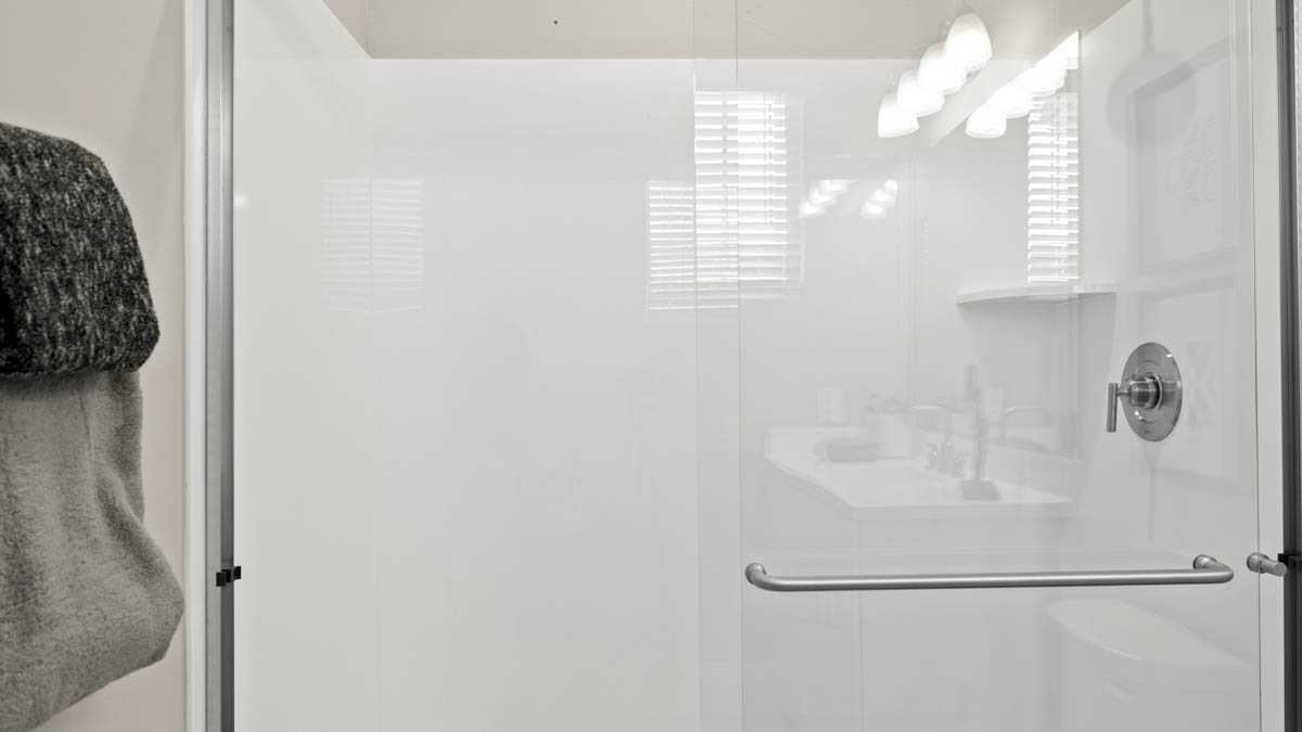 A well-designed bathroom emphasizing functionality and contemporary style.
