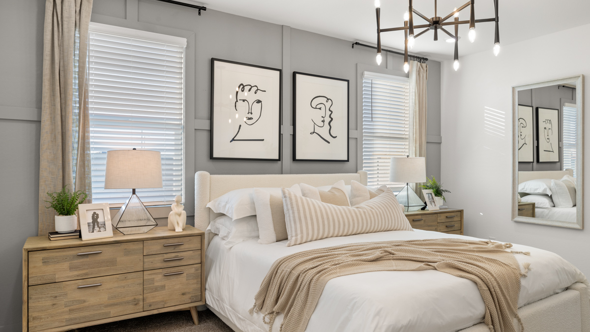 primary suite with walk in closet