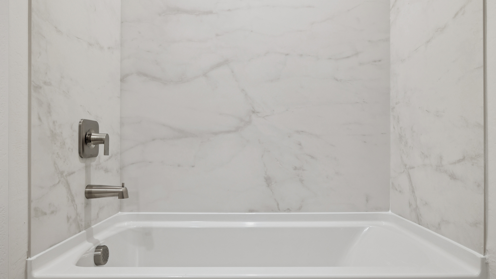 A well-designed bathroom emphasizing functionality and contemporary style.