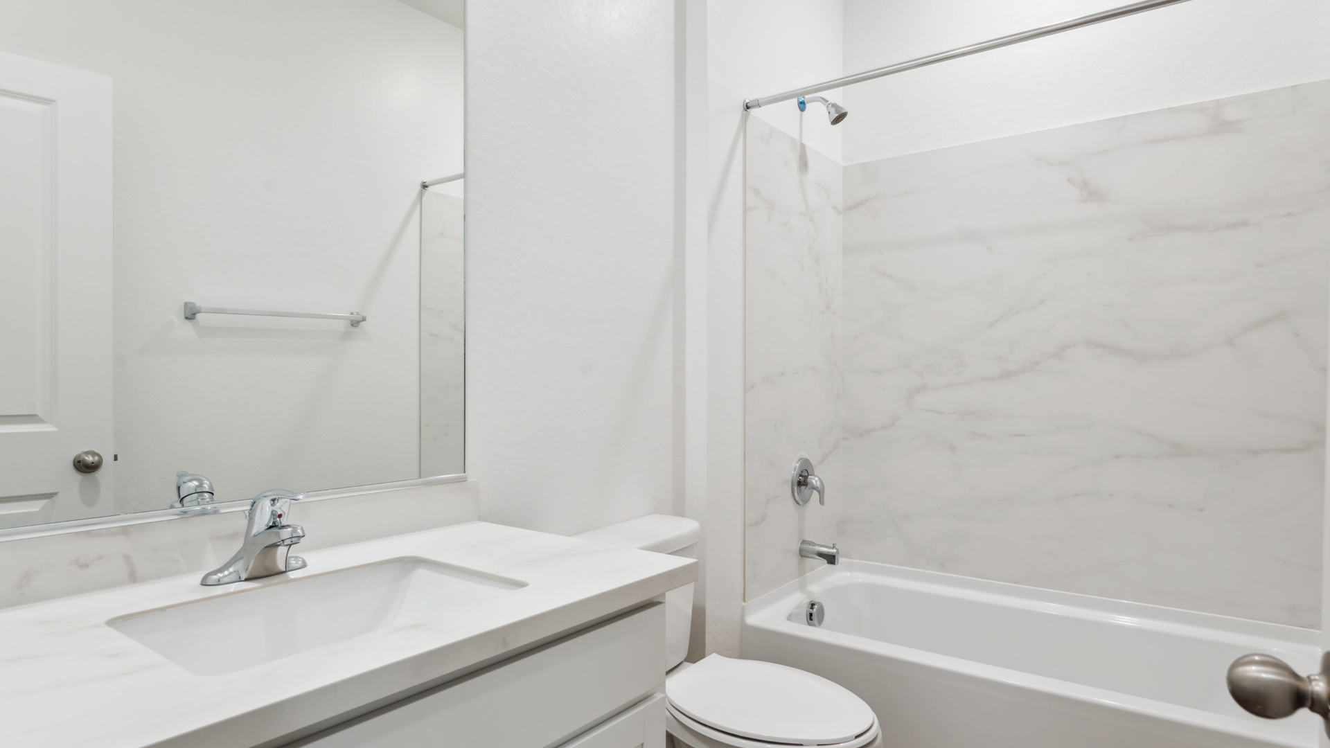 A well-designed bathroom emphasizing functionality and contemporary style.