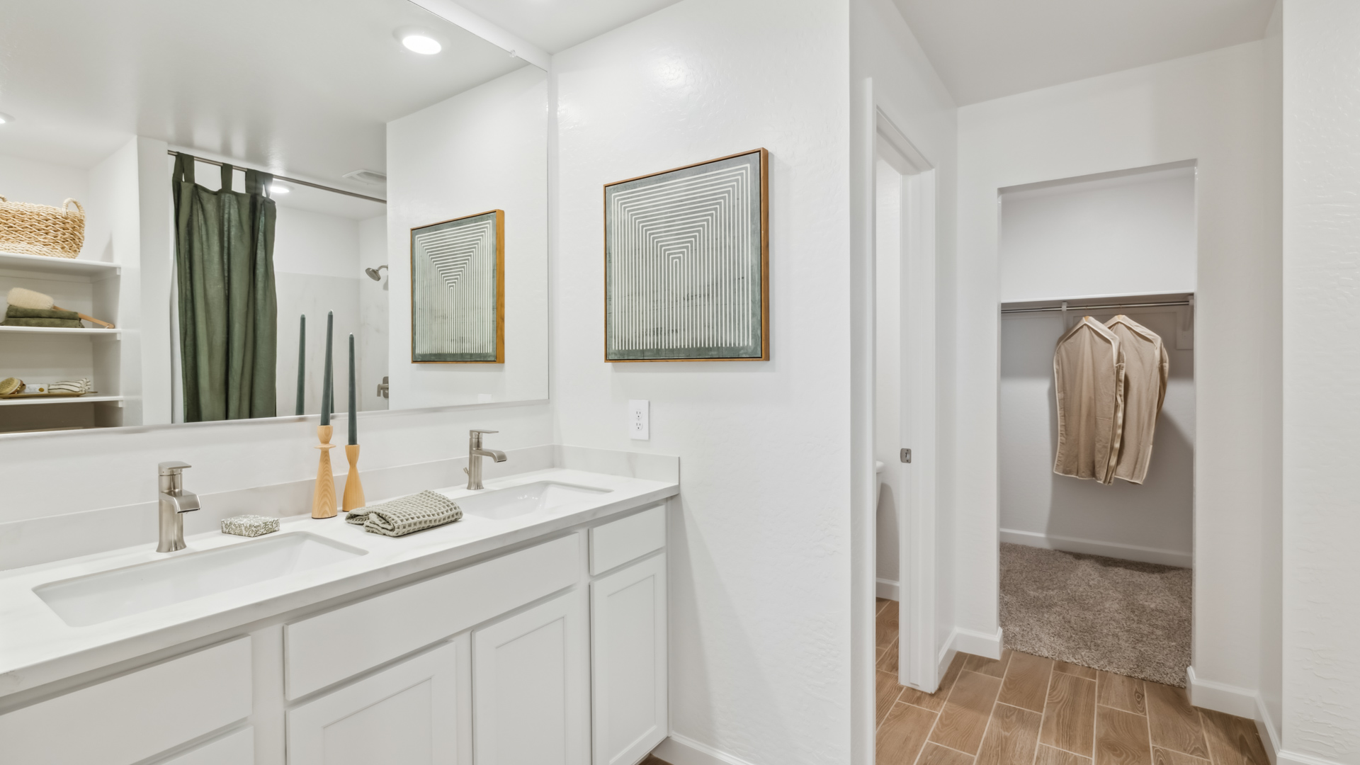 Model Owner's Suite Bathroom