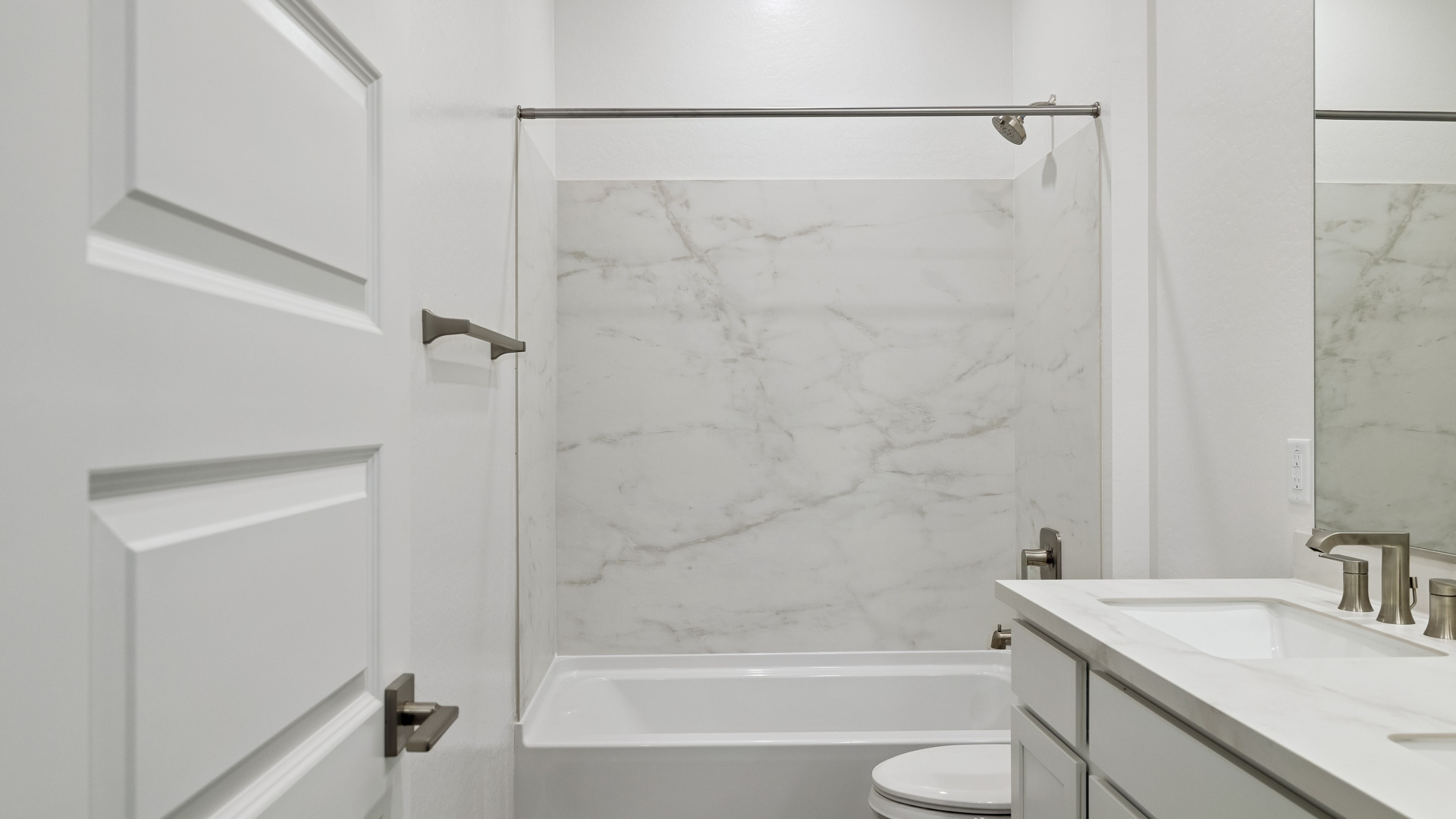 A well-designed bathroom emphasizing functionality and contemporary style.