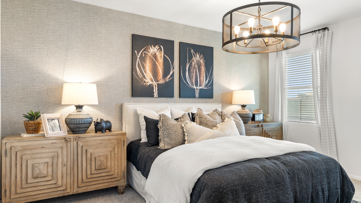 primary suite with walk in closet