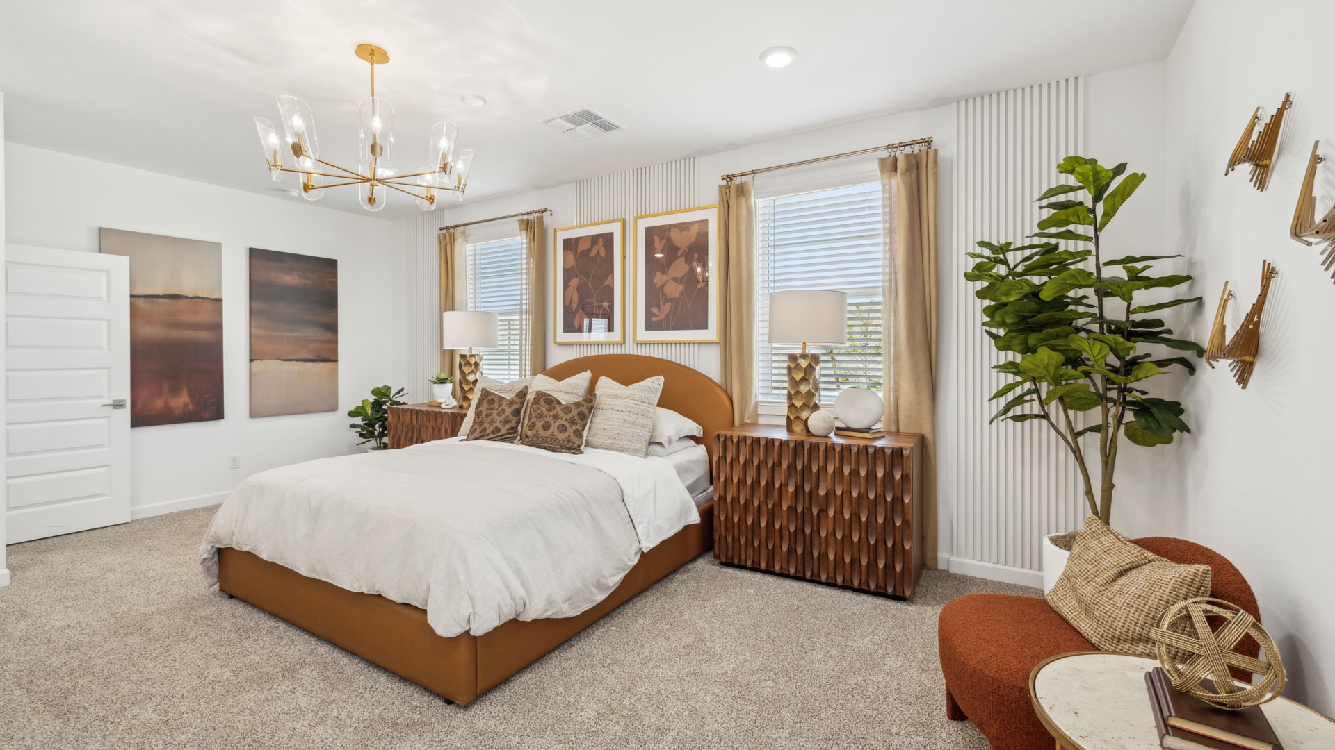 primary suite with walk in closet