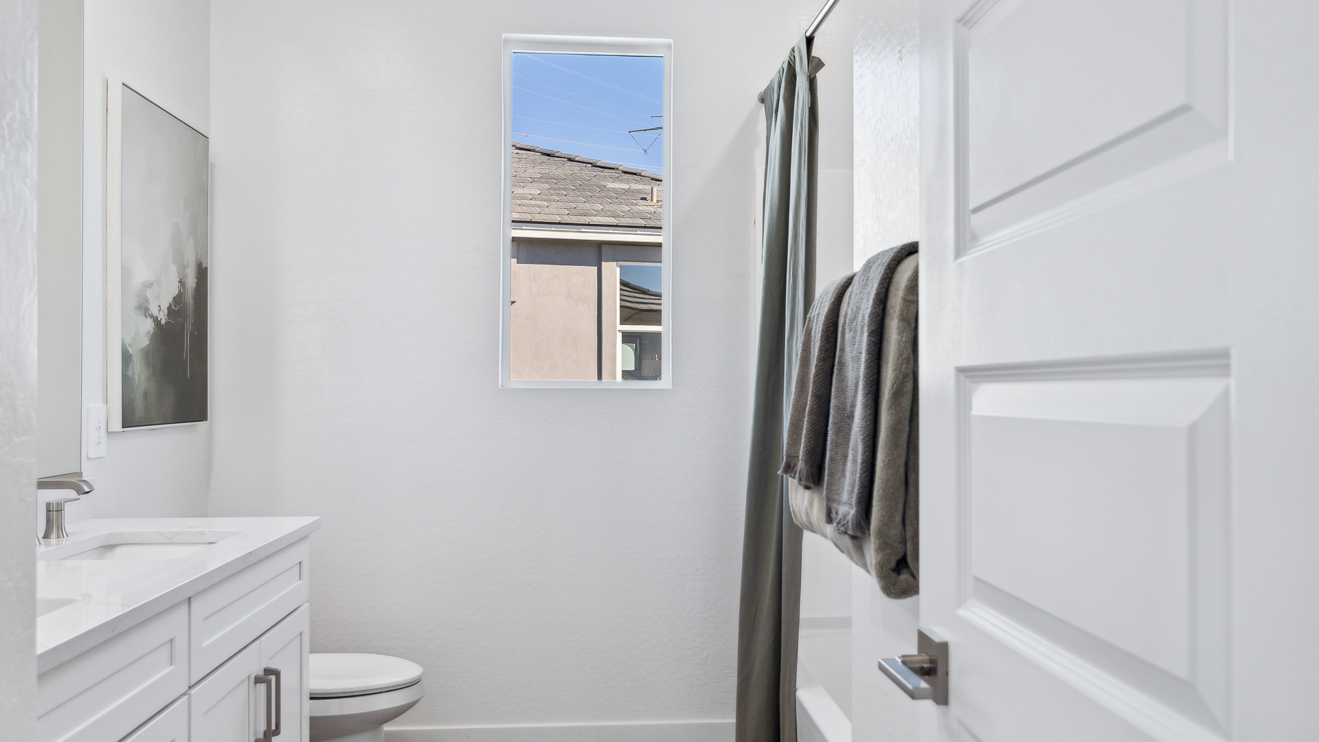A well-designed bathroom emphasizing functionality and contemporary style.