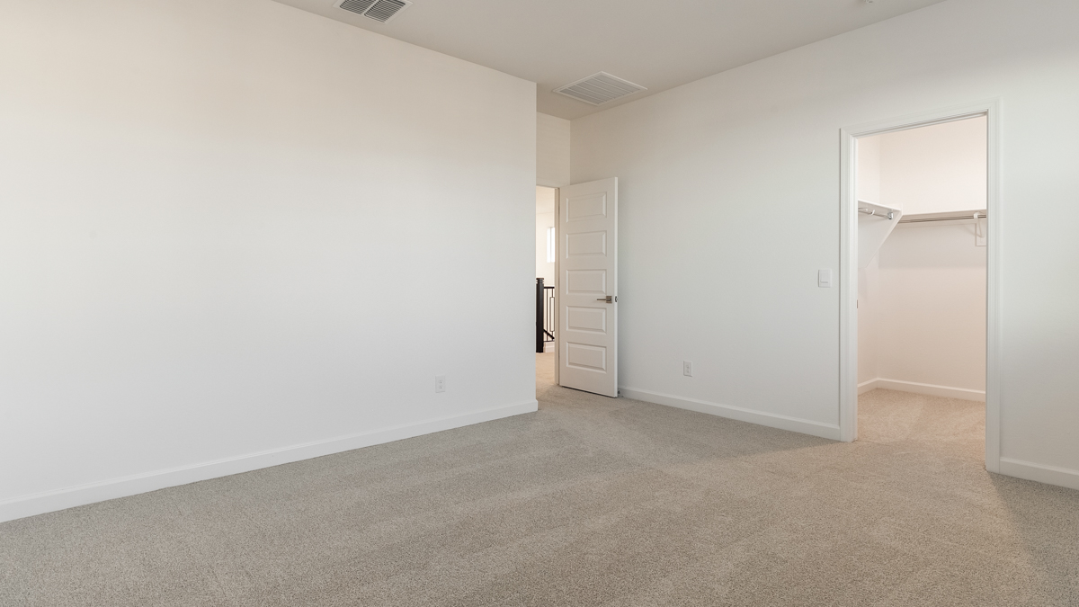 Guest bedroom