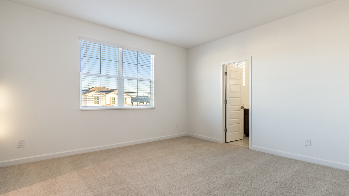 Guest bedroom