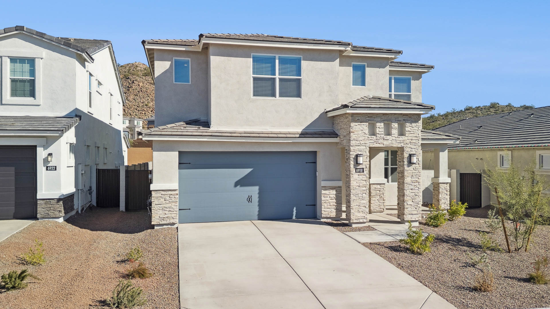 Phoenician Front of Home at 6918 W BUCKHORN TRL