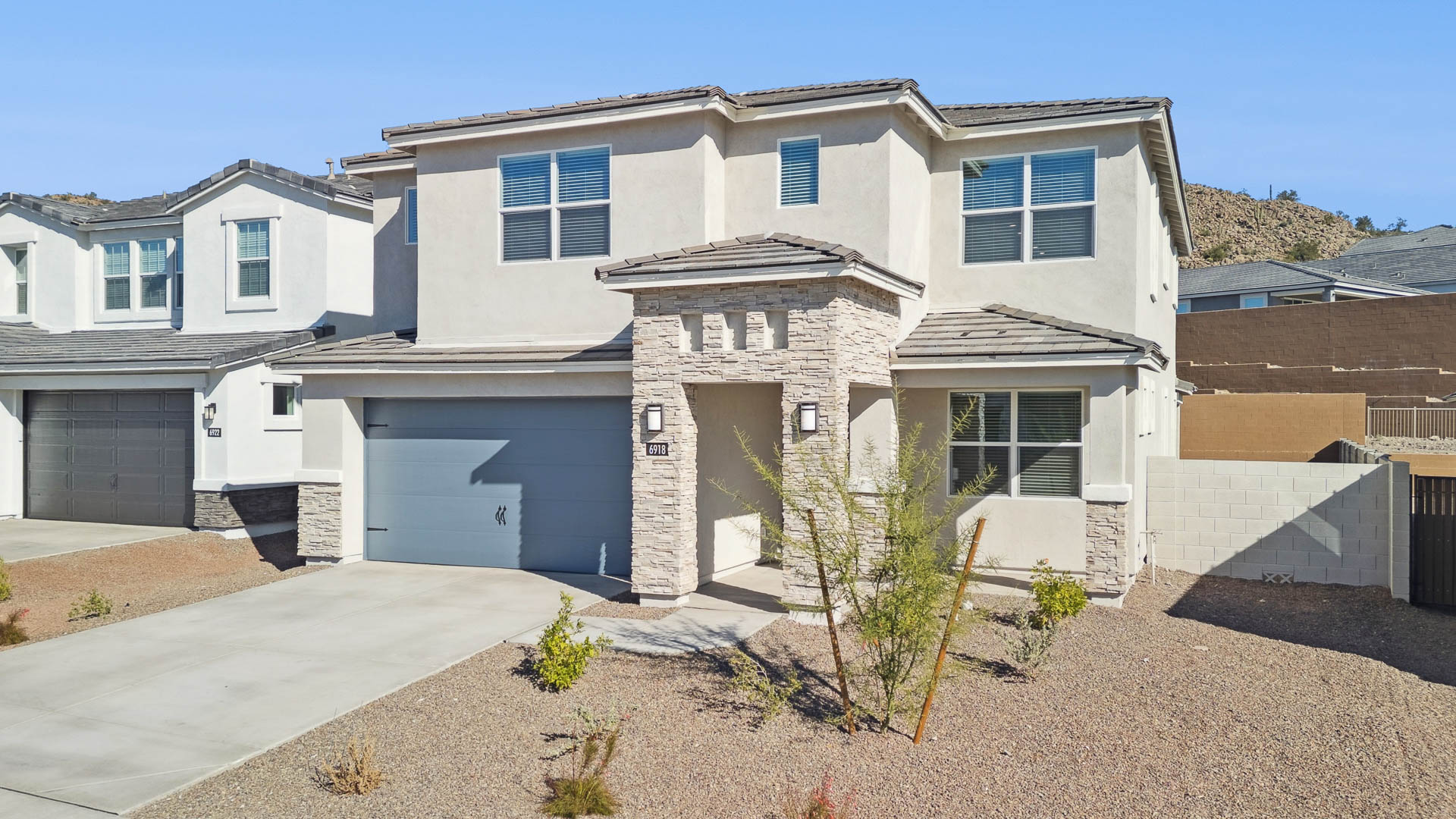 Phoenician Front of Home at 6918 W BUCKHORN TRL