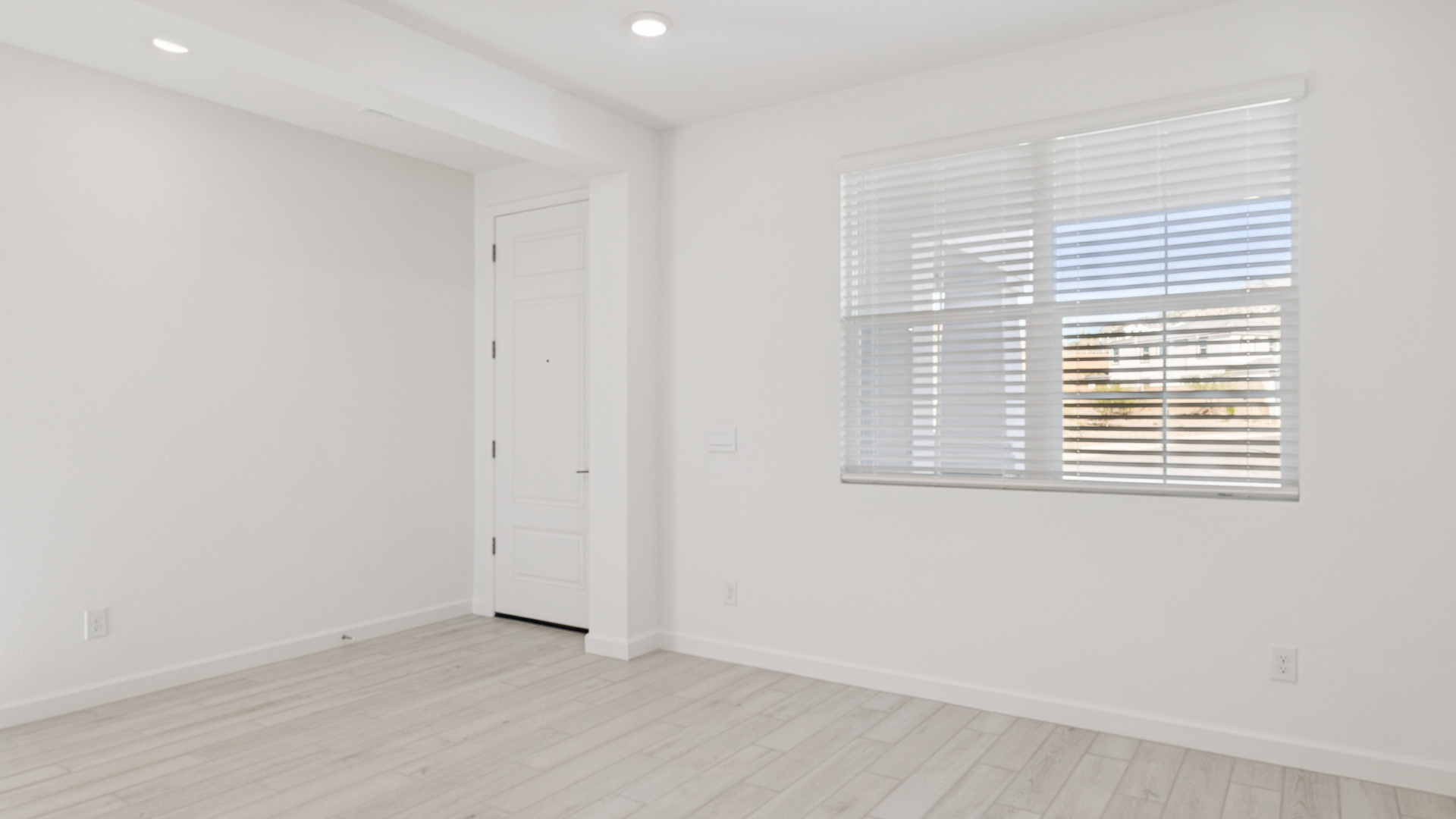 Phoenician Back of Home at 6931 W BUCKHORN TRL