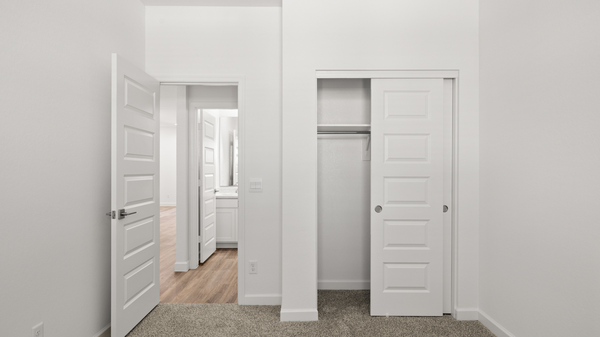 Guest bedroom