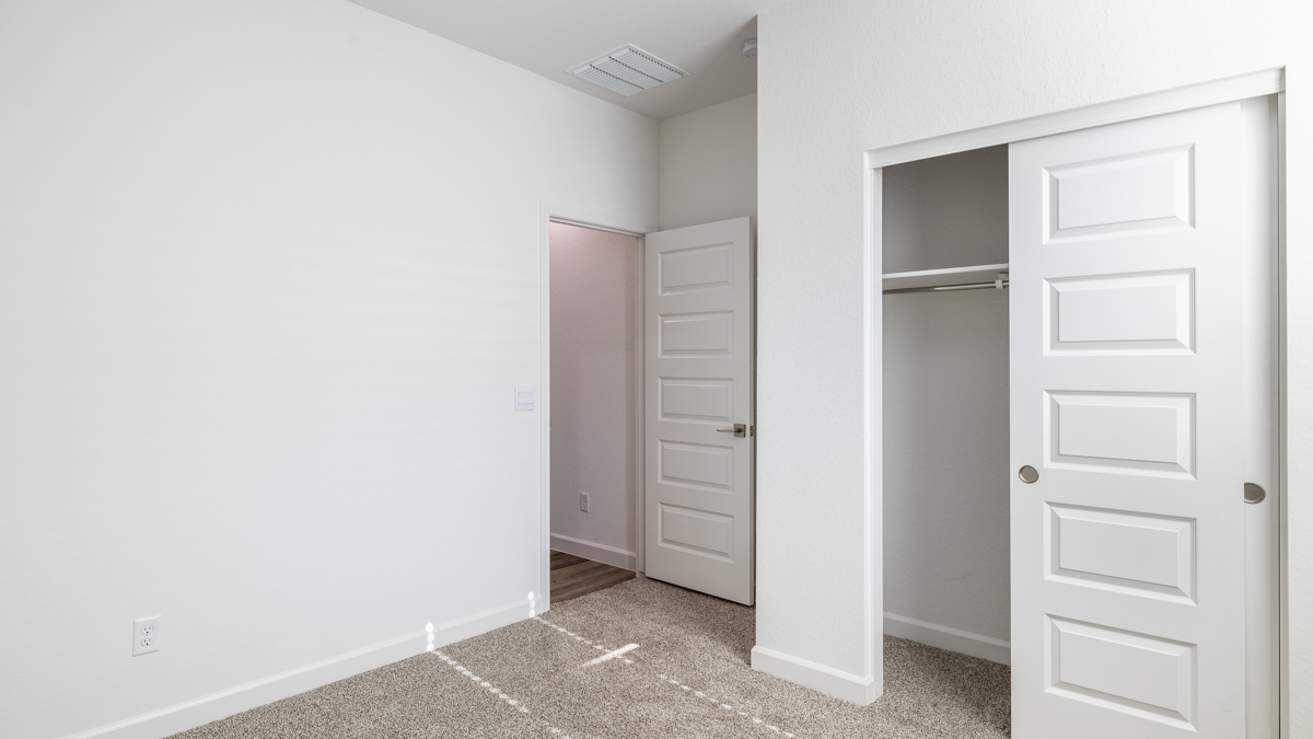 Guest bedroom