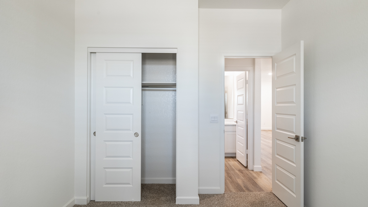 Guest bedroom