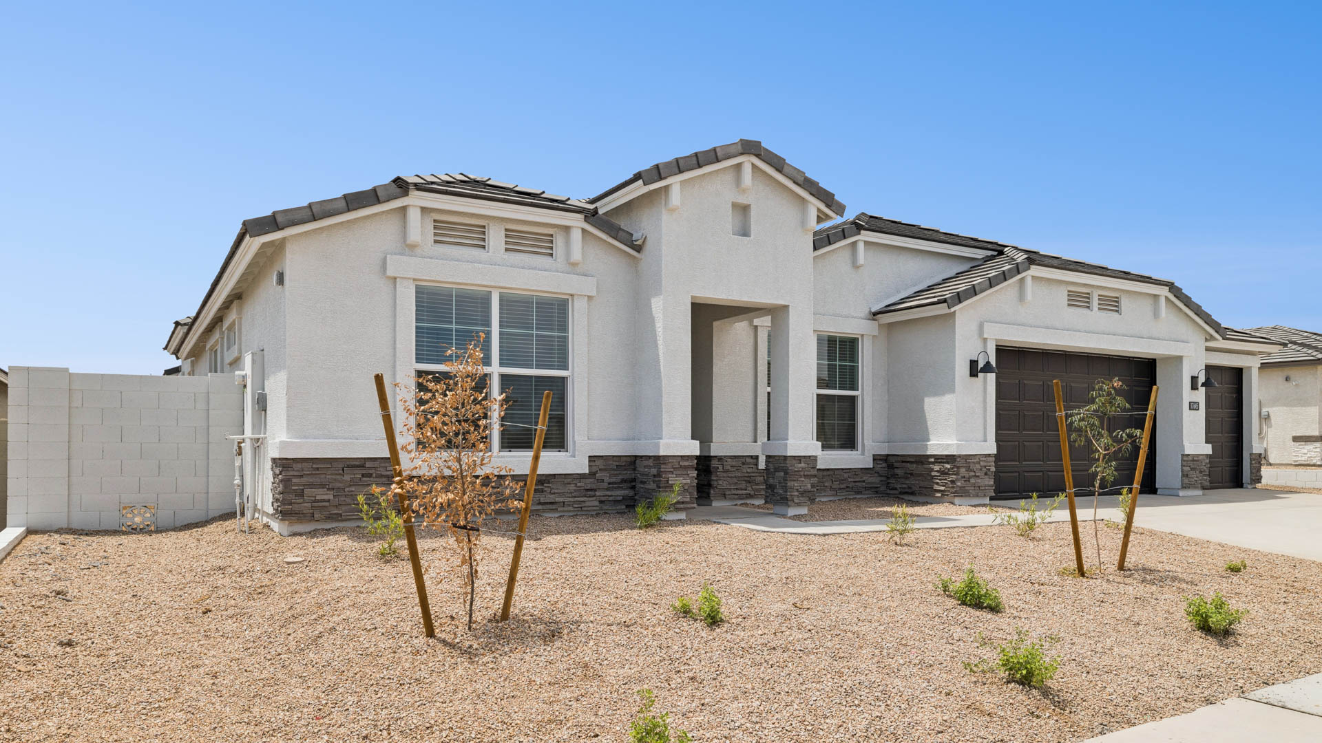 Onyx lot 400 at 17645 W BROWN ST