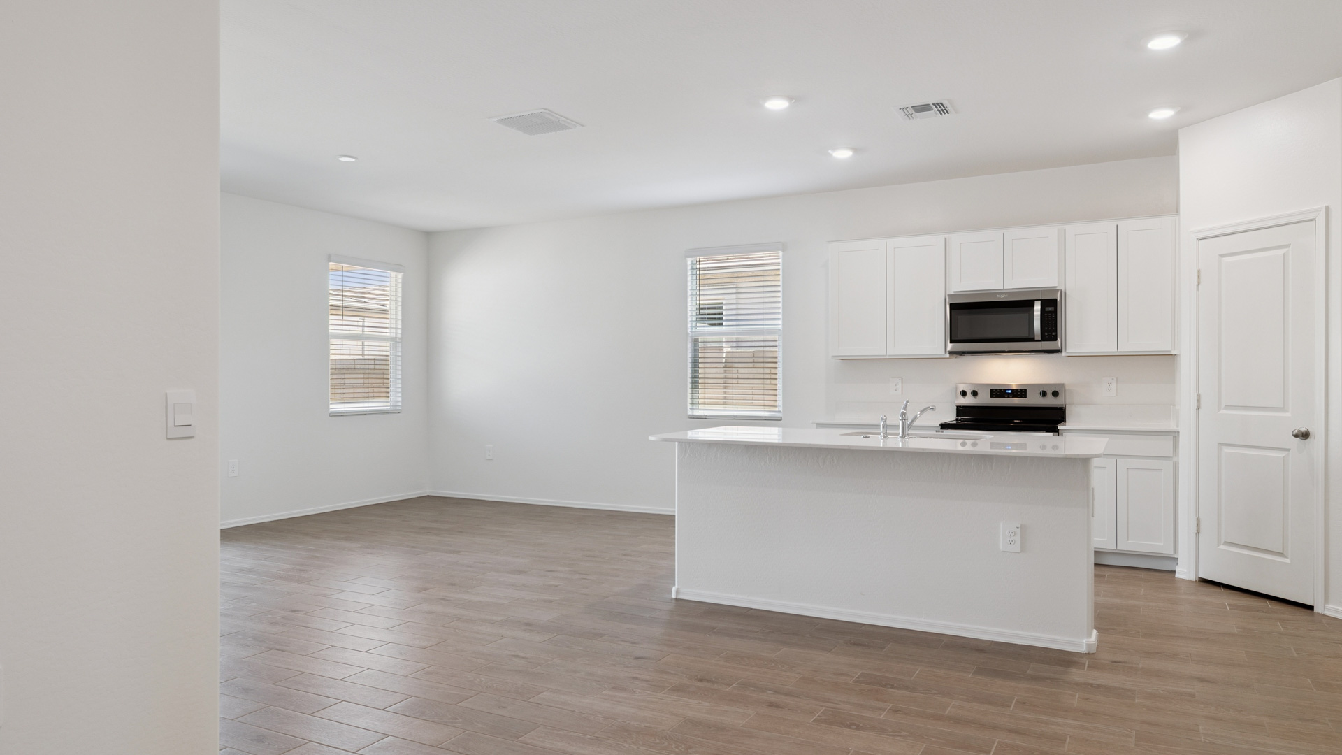 Kitchen & Great Room