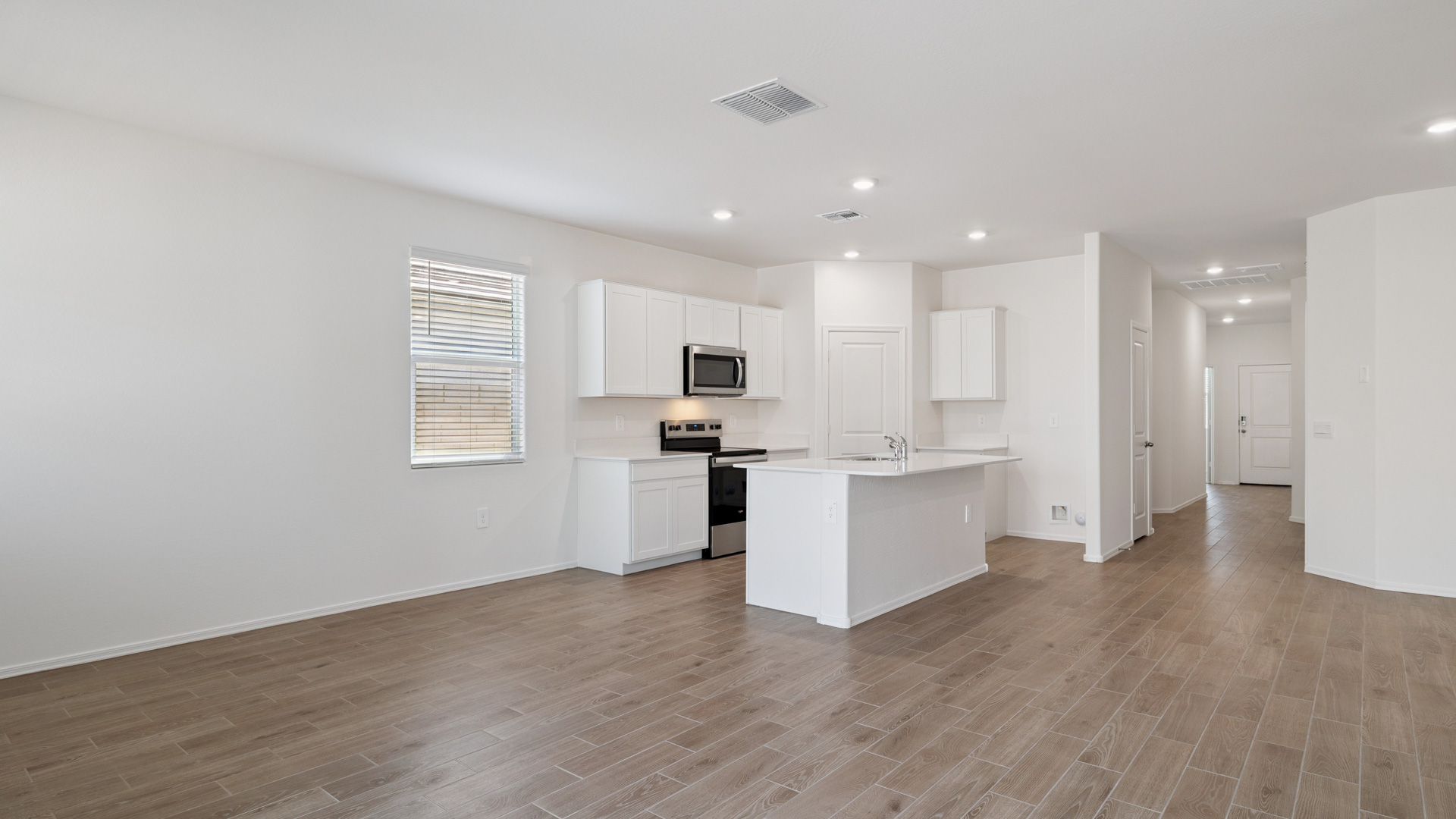 Kitchen & Great Room