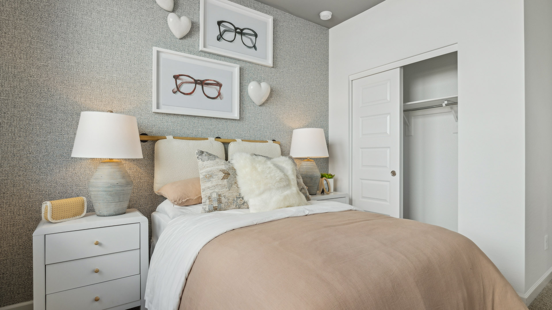 Canyon Model Bedroom