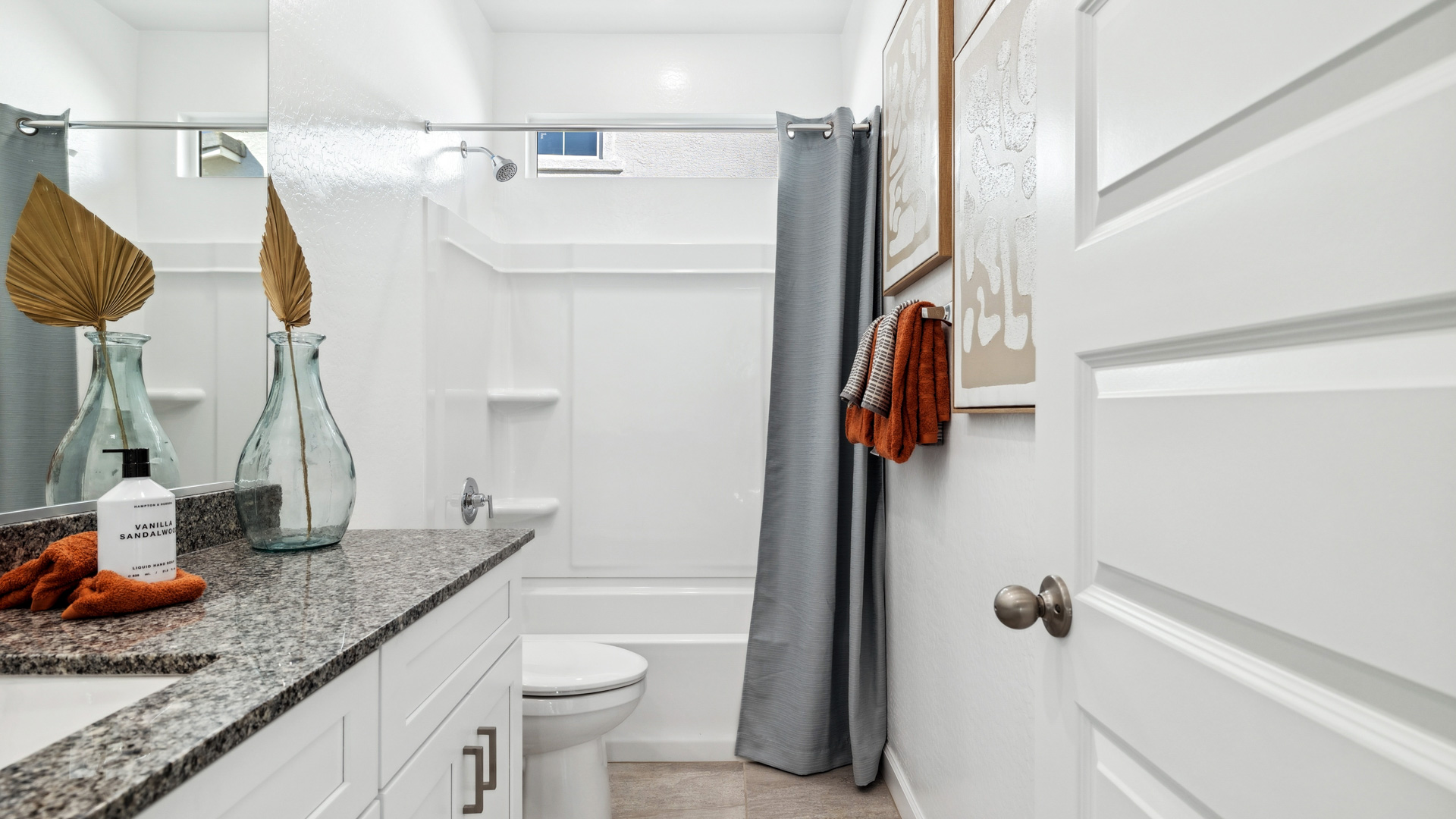 Canyon Model Bathroom