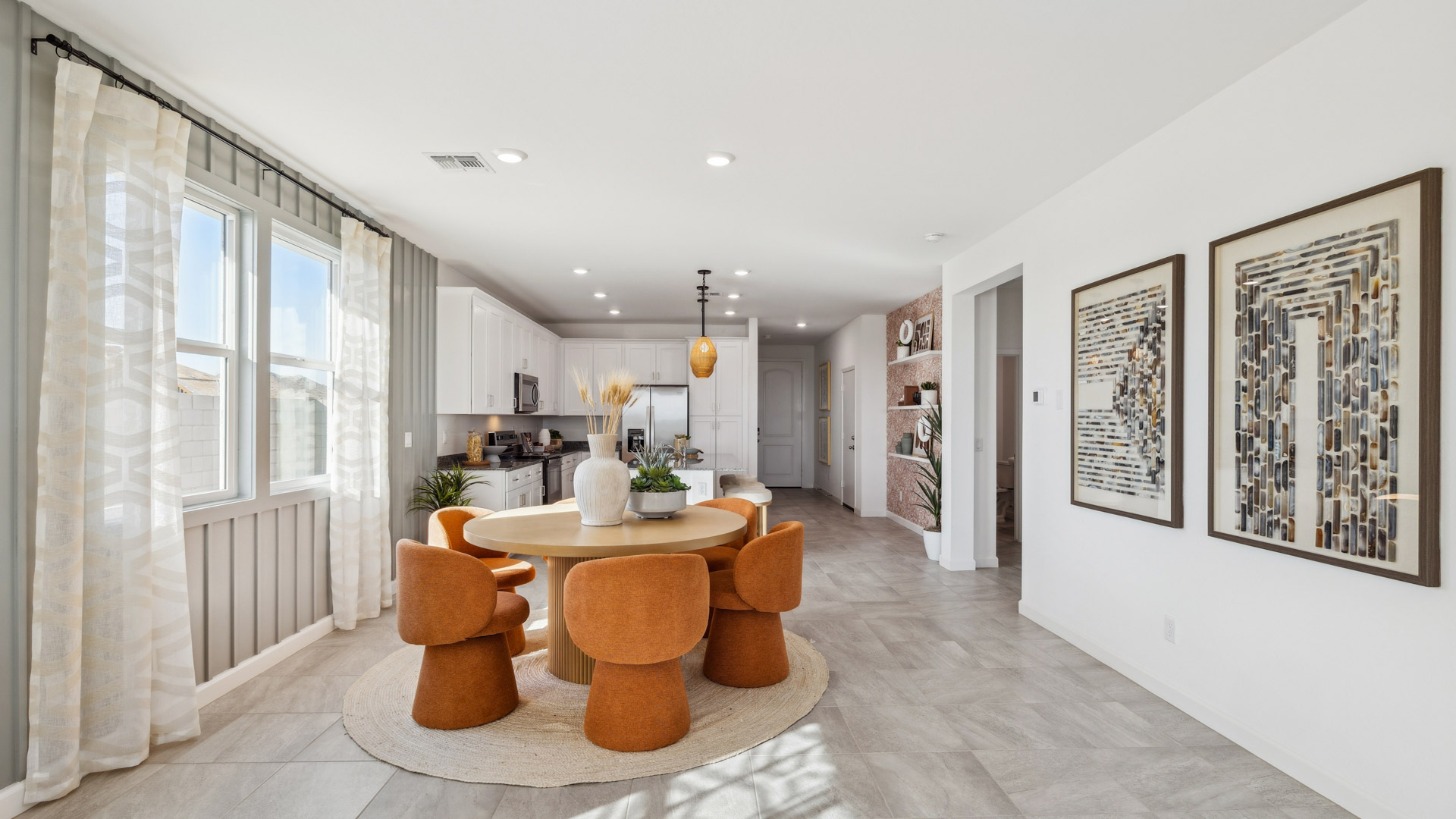 Canyon Model Dining Room