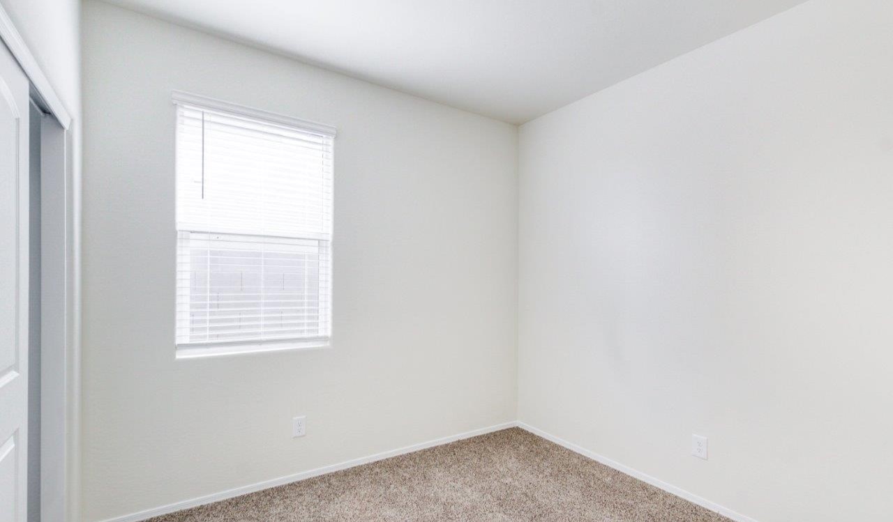 matterhorn bedroom with windows and carpet flooring