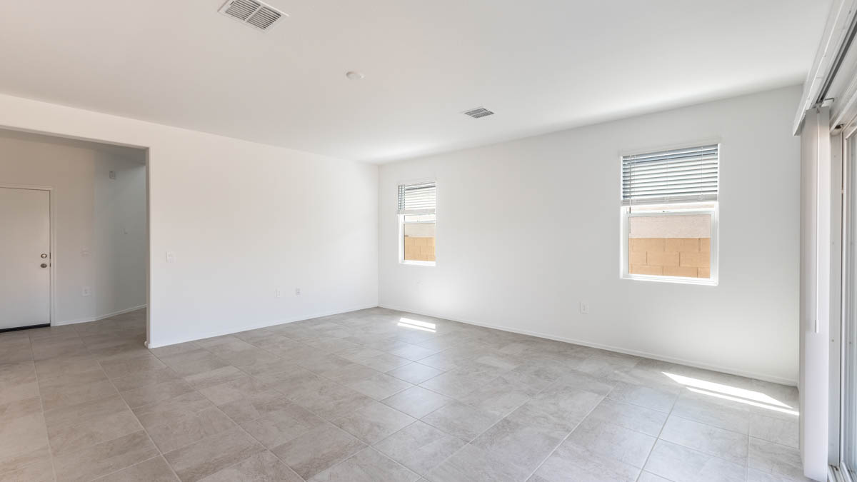 Yosemite great room with windows