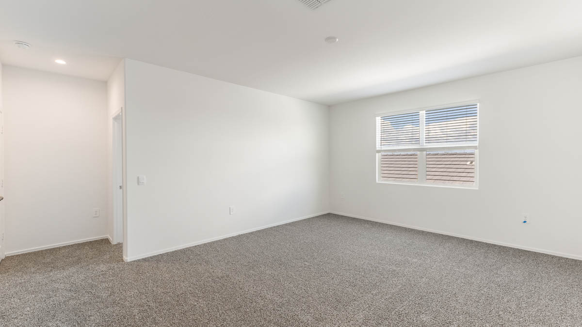 Yosemite loft with windows