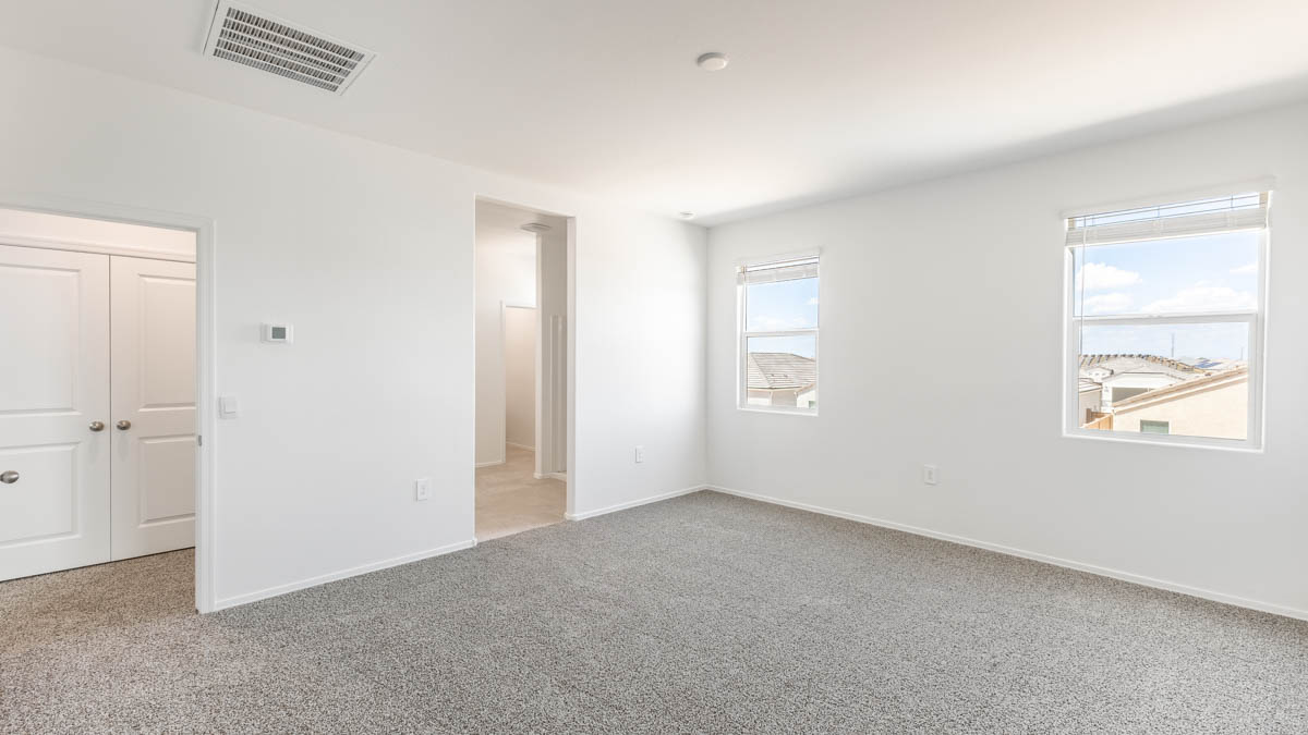 Yosemite bedroom with ensuit bathroom