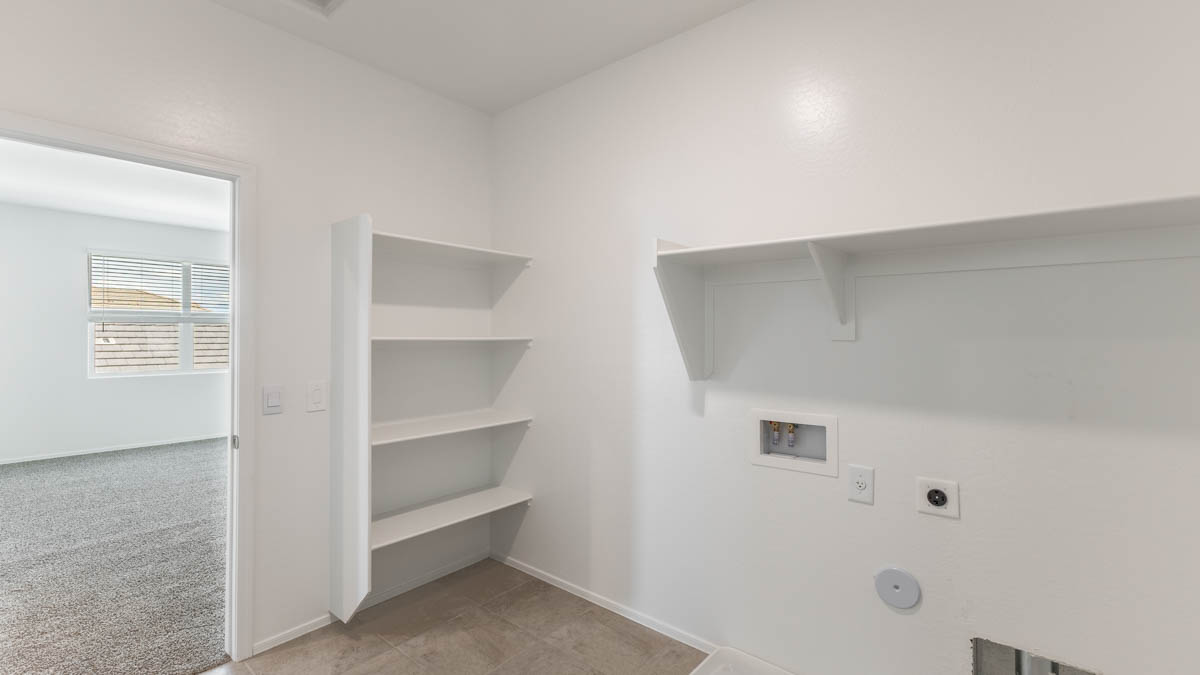 Yosemite closet and storage