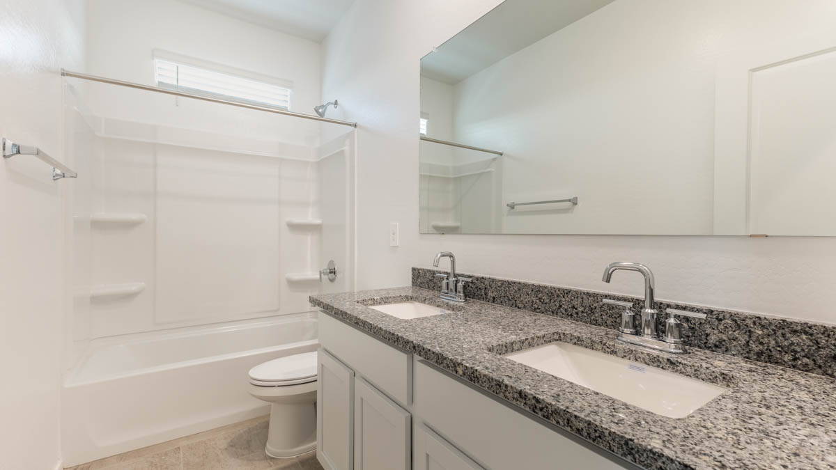 Yosemite bathroom with white cabients