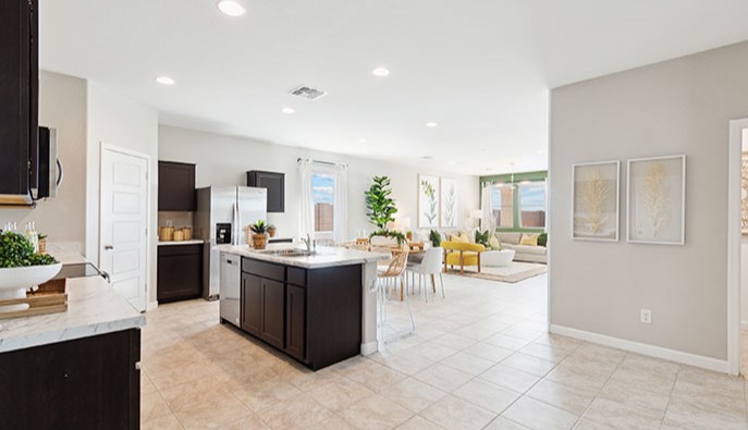 Gaven great room with kitchen