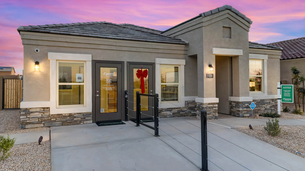 Floor Plan in Crestfield Manor Florence, AZ D.R. Horton