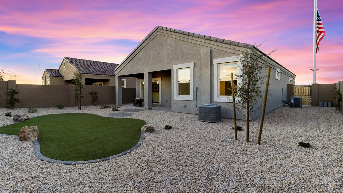 Floor Plan in Crestfield Manor Florence, AZ D.R. Horton