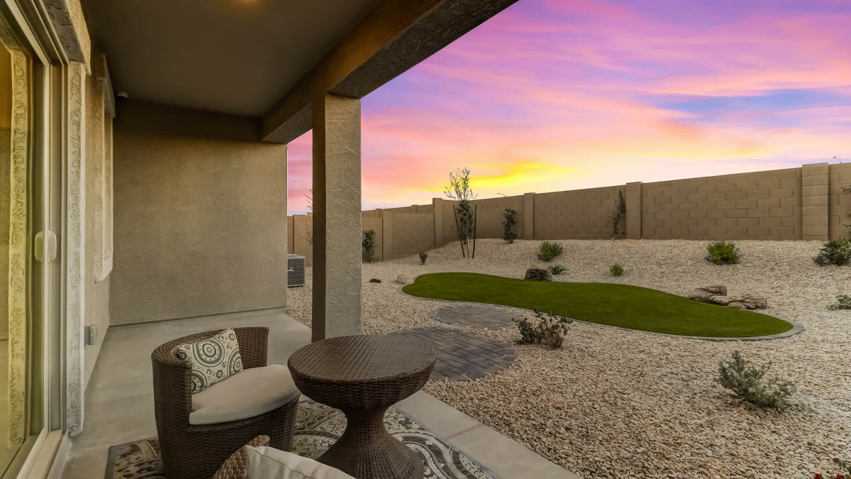 Floor Plan in Crestfield Manor Florence, AZ D.R. Horton