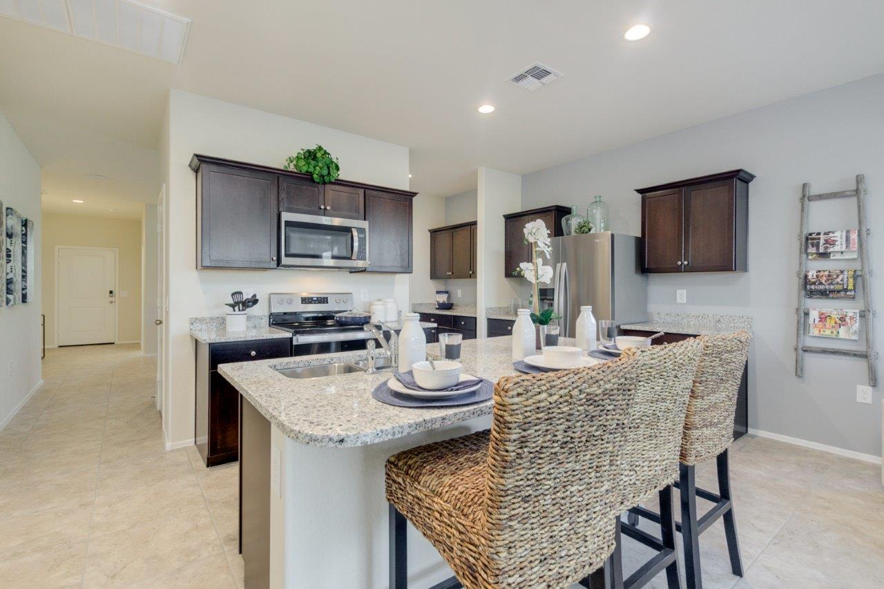 New Homes in Crestfield Manor Florence, AZ D.R. Horton