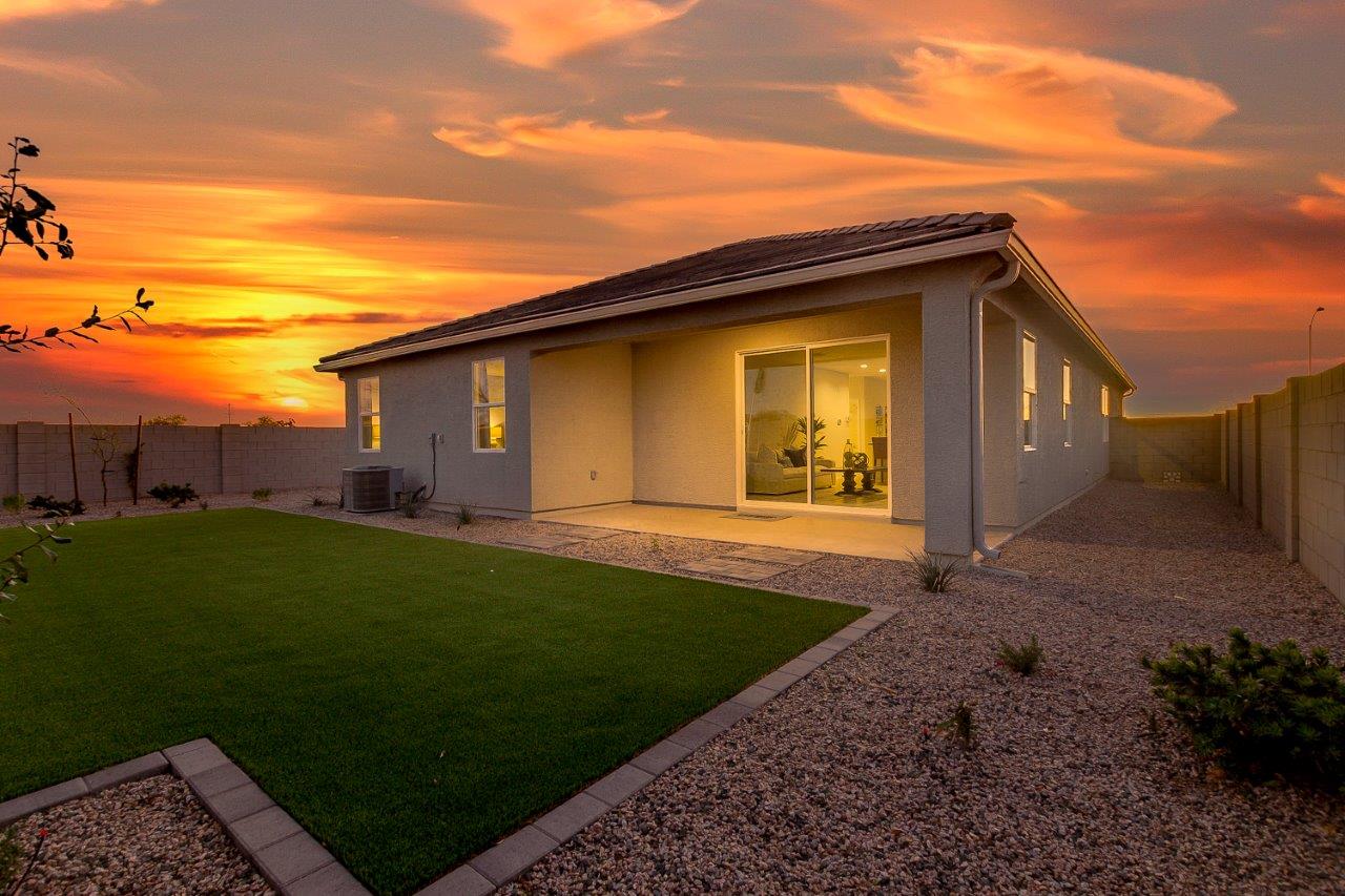 New Homes in Crestfield Manor Florence, AZ D.R. Horton