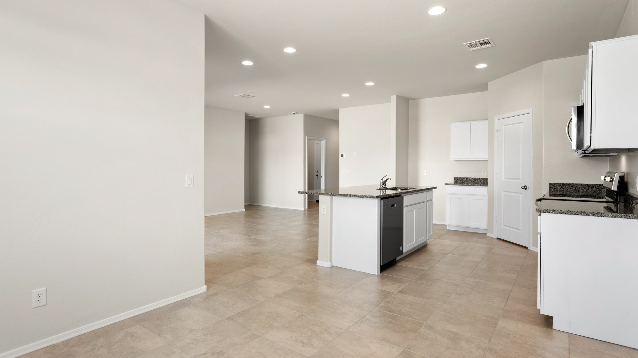 Fargo dining room and kitchen