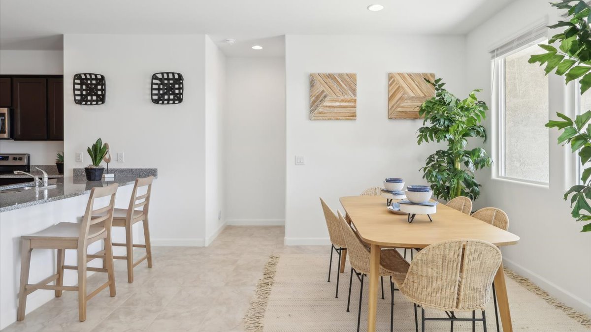 Taylor dining room and kitchen