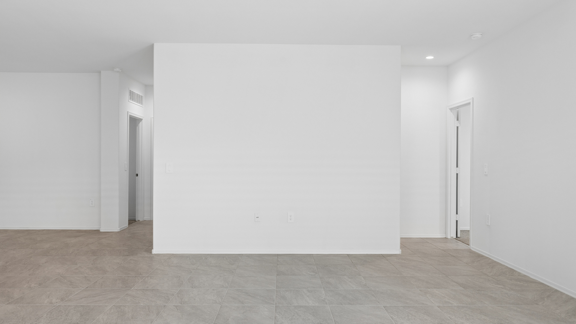 Primary suite with walk in closet.