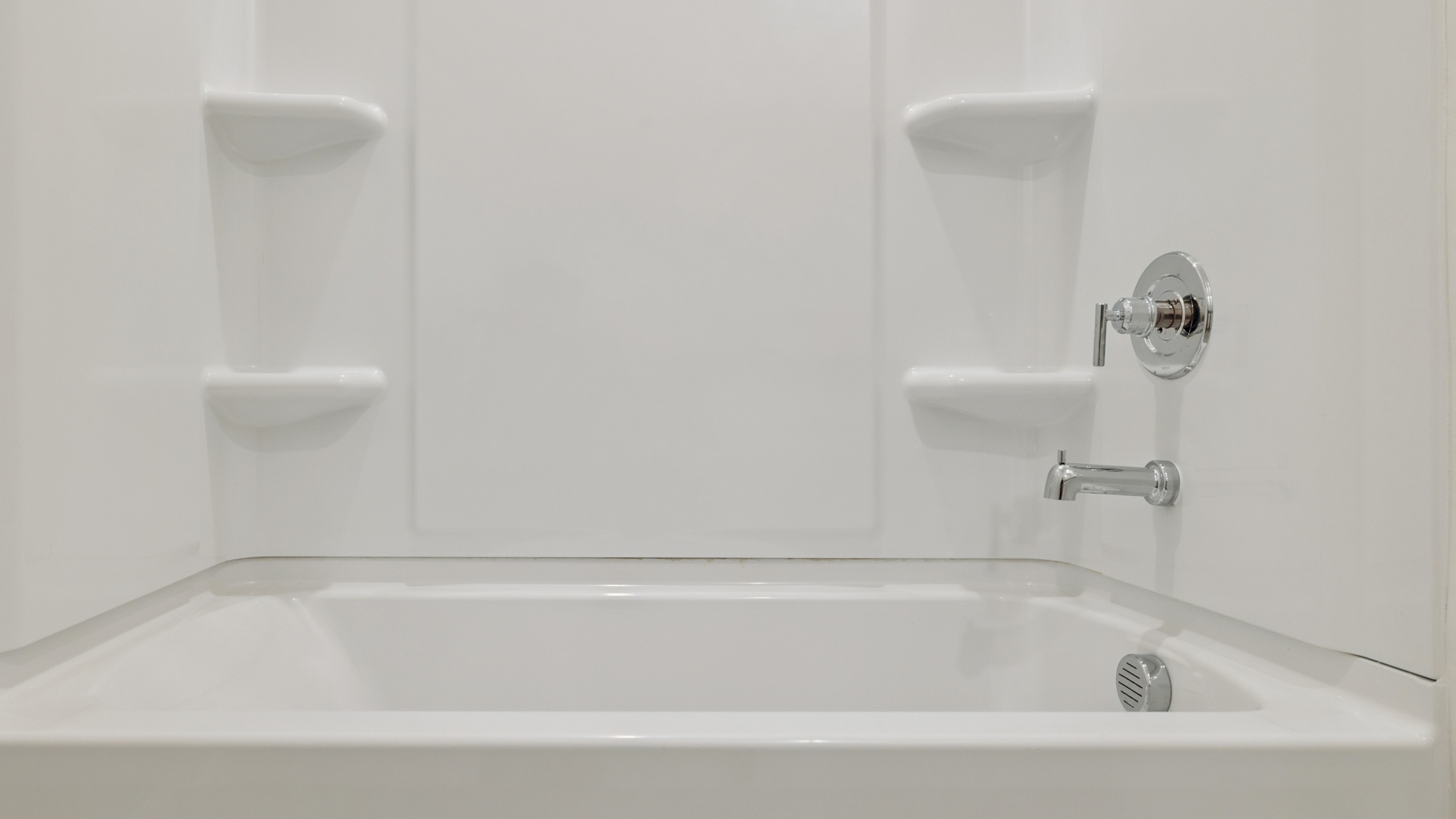 A well-designed bathroom emphasizing functionality and contemporary style.