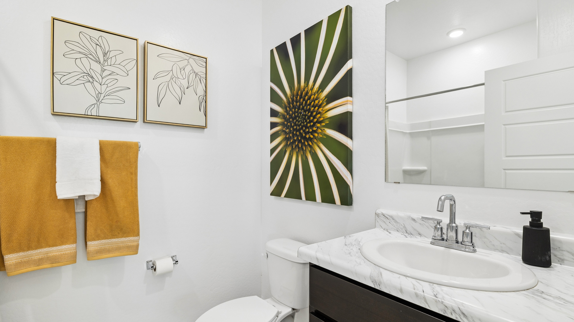 A well-designed bathroom emphasizing functionality and contemporary style.