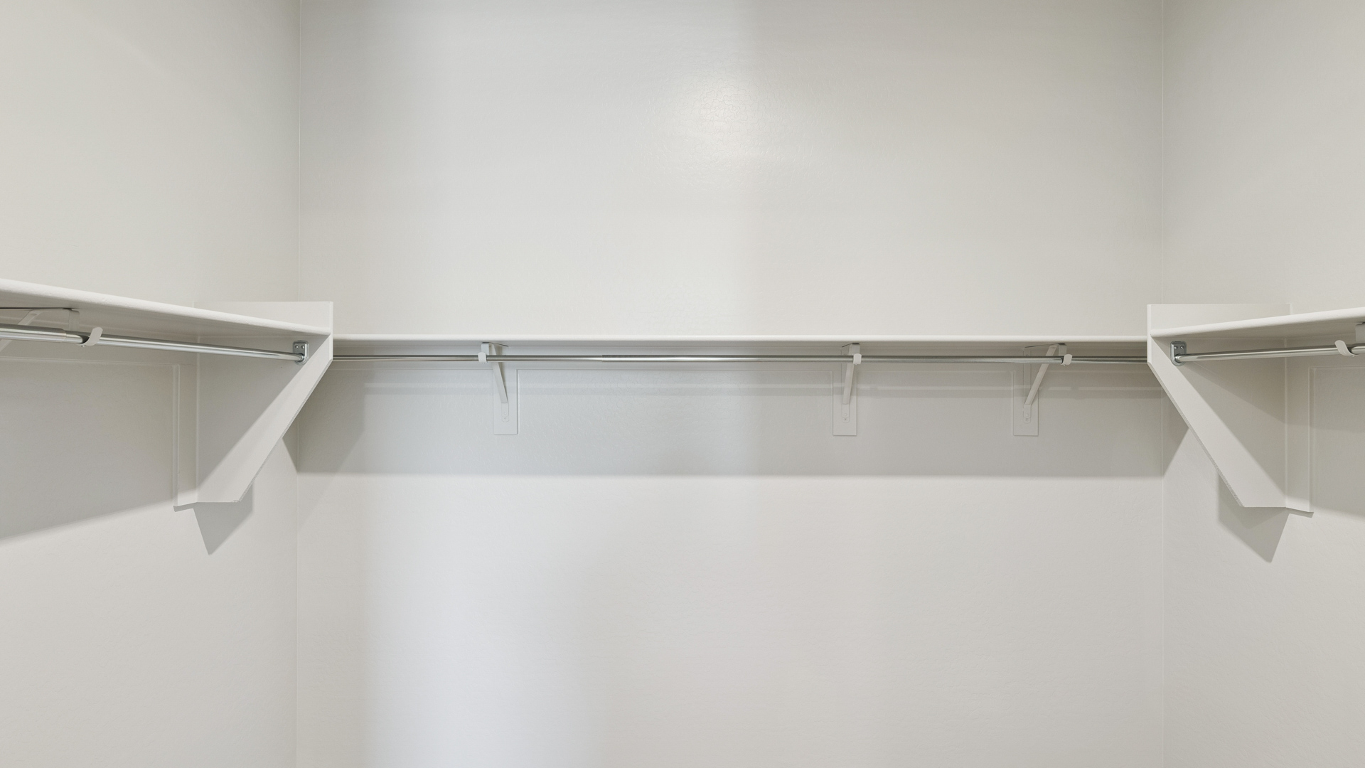 primary walk in closet