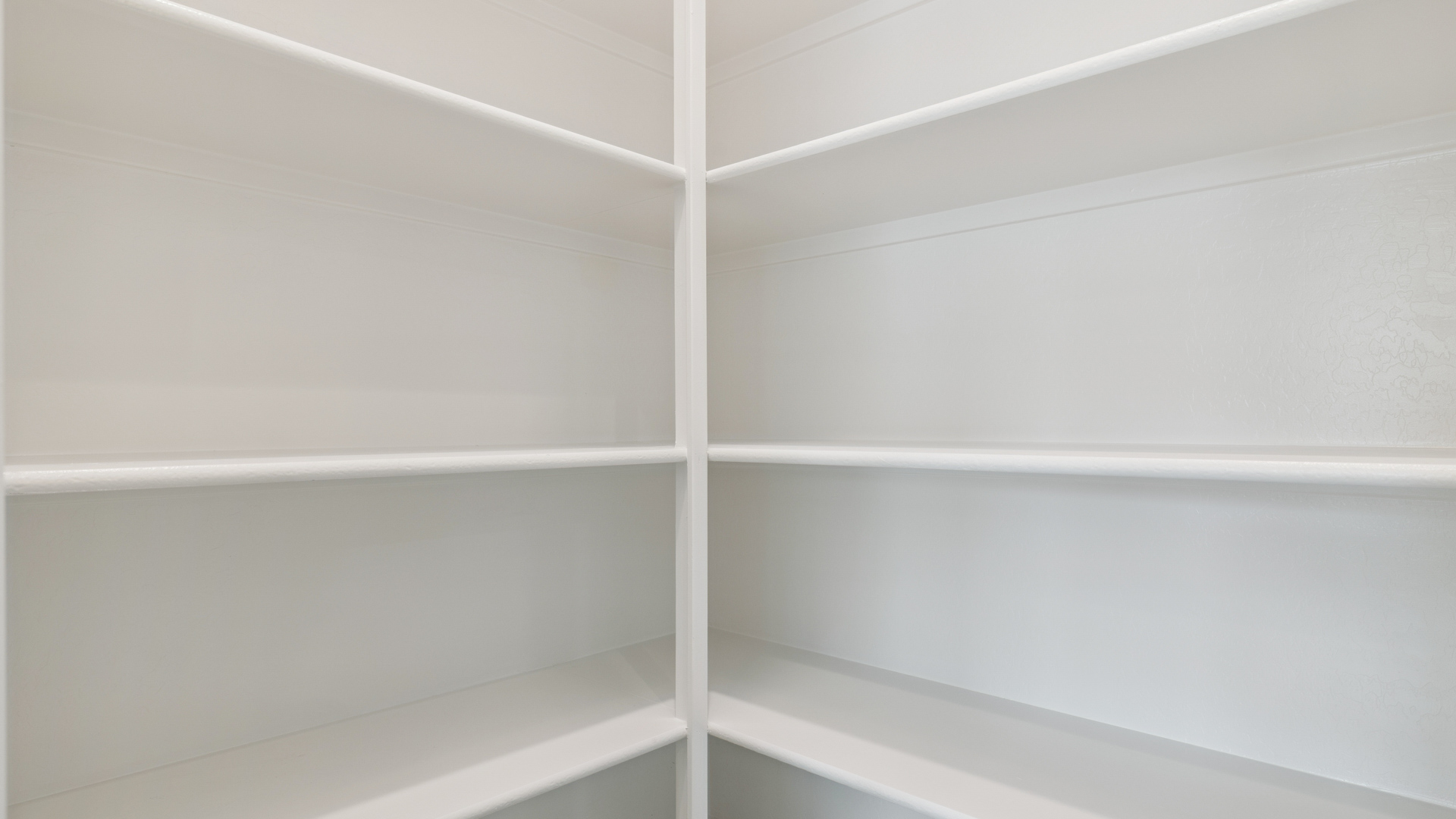 Kitchen pantry
