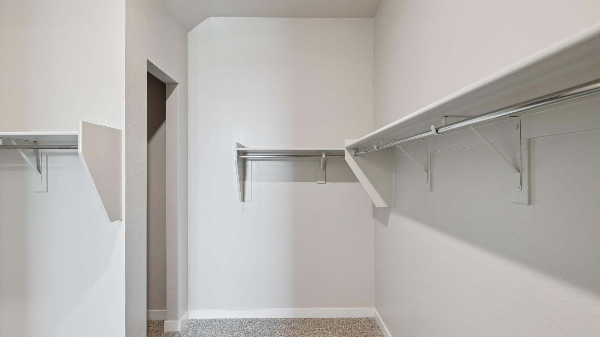 primary walk in closet