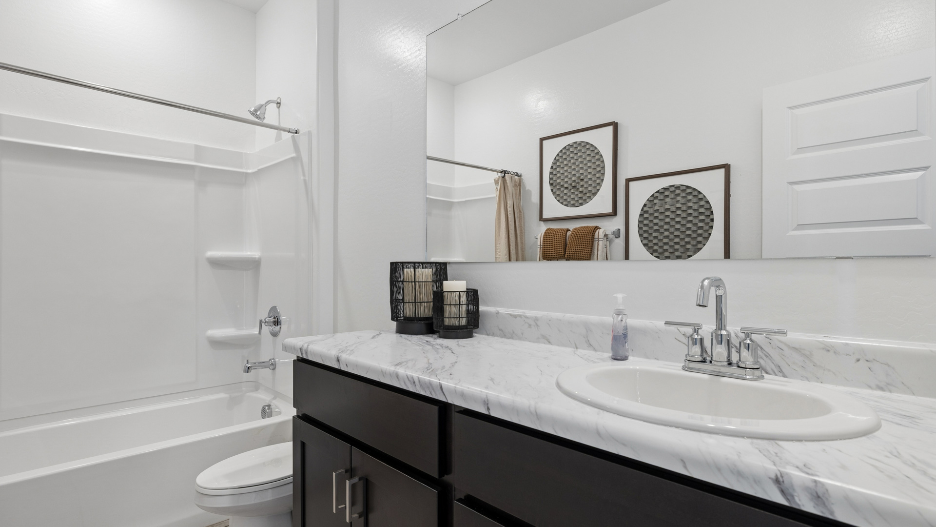 A well-designed bathroom emphasizing functionality and contemporary style.