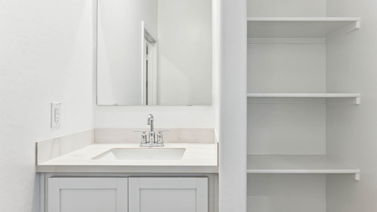 A well-designed bathroom emphasizing functionality and contemporary style.