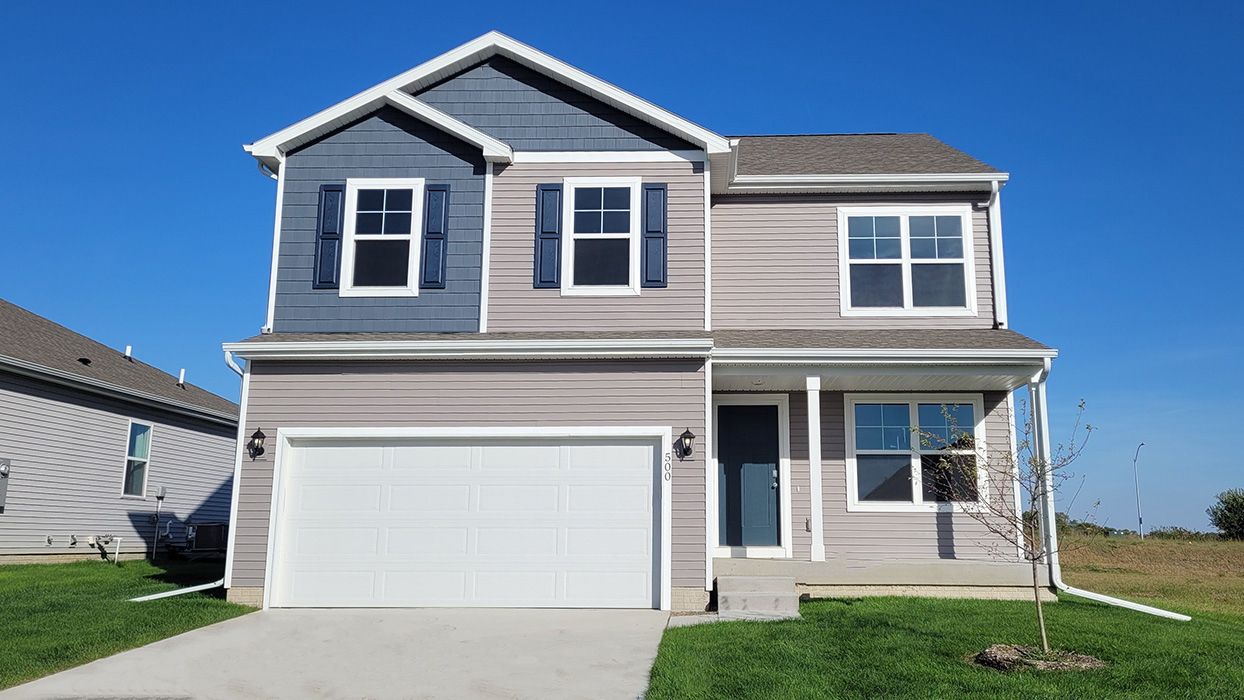 Bellhaven Plan, Indianola, IA Summercrest By D.R. Horton, 3 - 4 bed, 2 - 2.5 bath, 2-car garage street view