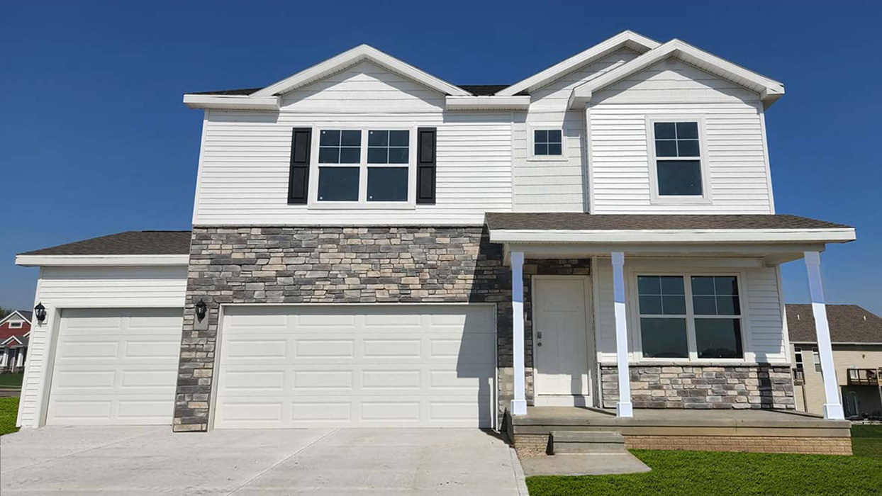 570 NW Concord Ln exterior