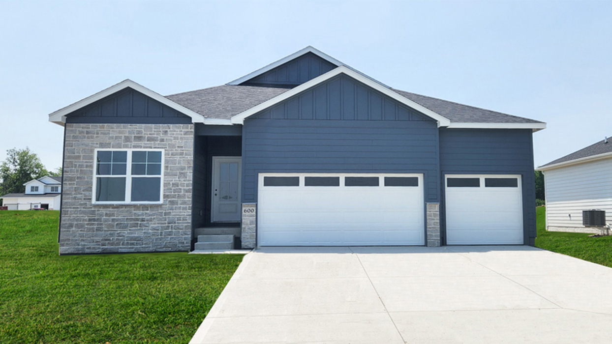 595 NW Concord Ln exterior